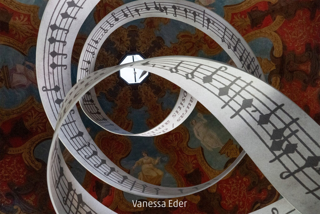 058_2024_AT4_LM-424_S AT4180010 Eder Vanessa_The flow of music