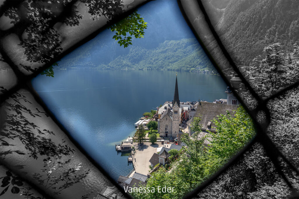 060_2024_AT4_LM-426_S AT4180010 Eder Vanessa_Hallstatt aus dem Zaun