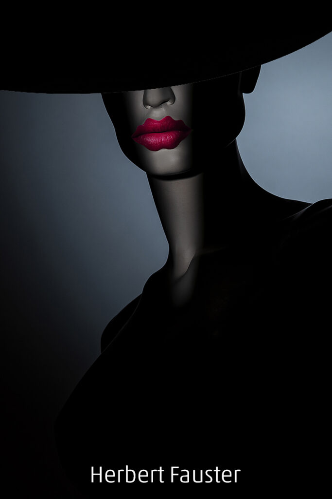 100_2024_AT4_LM-403_C AT4700135 Fauster Herbert_Rote Lippen