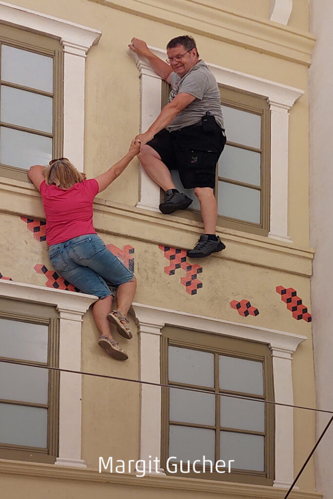 151_2024_AT4_LM-14_S AT4250007 Gucher Margit_Fassadenkletterer_14