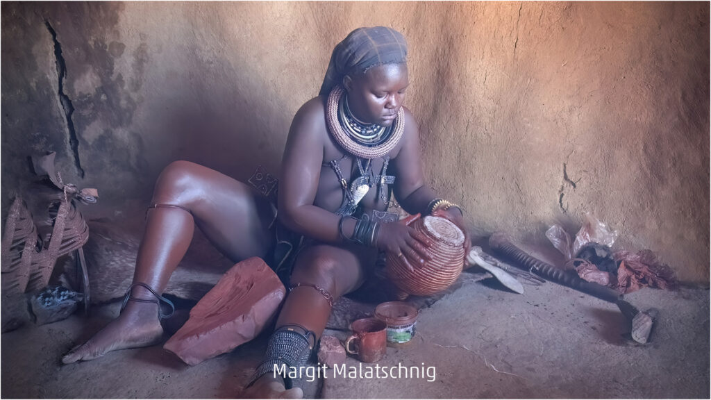 312_2024_AT4_LM-491_D AT4330039 Malatschnig Margit_Zelt der Frauen