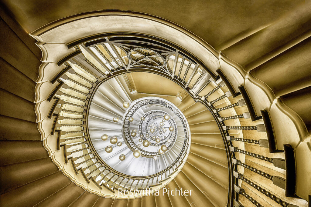 397_2024_AT4_LM-286_D AT4330043 Pichler Roswitha_Cecil Brewer Staircase